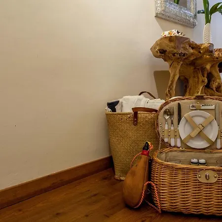 Apartment Luxurious & Alluring In Historic Town *