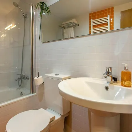 Luxurious & Alluring In Historic Town * Valencia